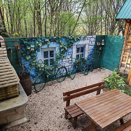 Brvnara Fairy Tale Villa Cetinje Exteriör bild