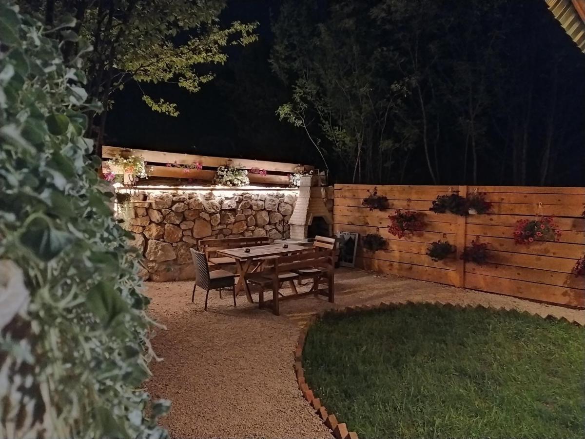 Brvnara Fairy Tale Villa Cetinje Exteriör bild