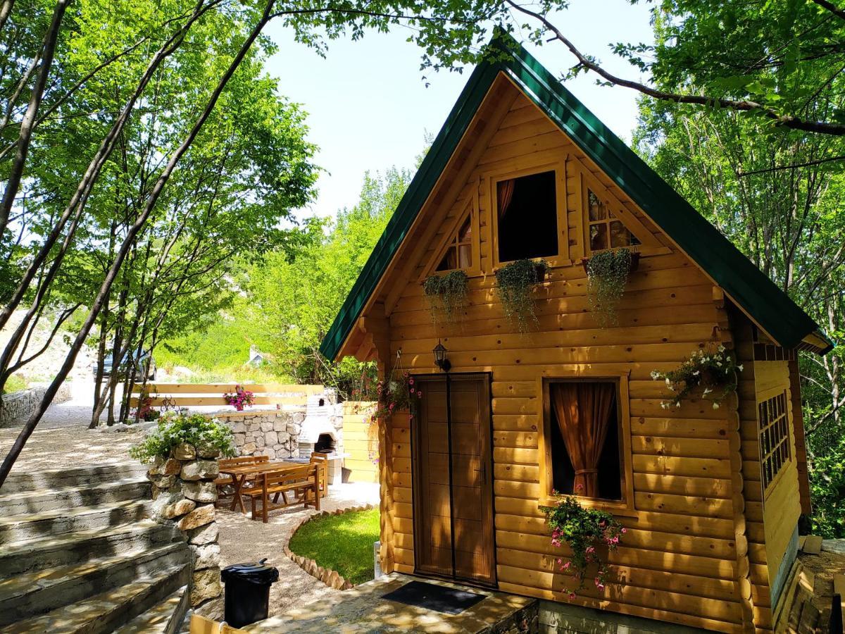 Brvnara Fairy Tale Villa Cetinje Exteriör bild