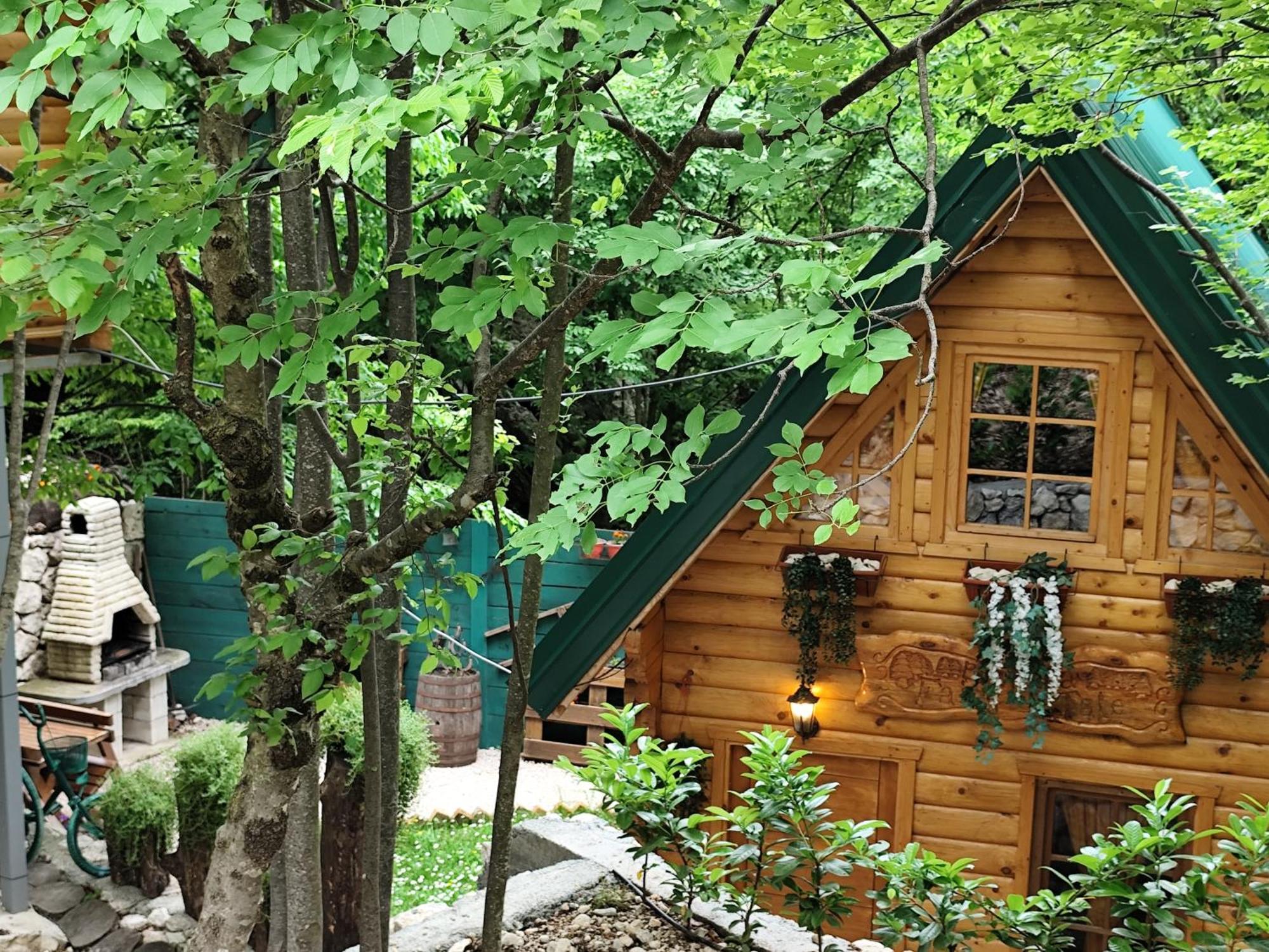 Brvnara Fairy Tale Villa Cetinje Exteriör bild